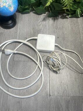 Apple MagSafe Power Adapter A1343 A7